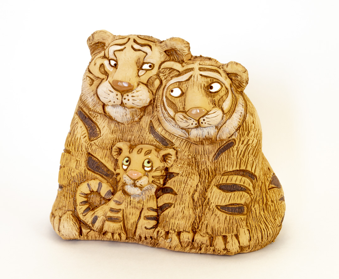 Тигры семья копилка керамическая